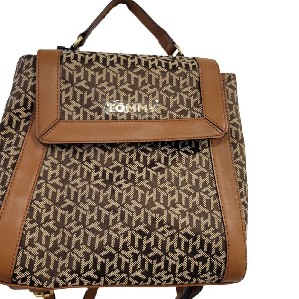 Tommy Hilfiger Women's Backpack.  New With Defect $138 - Picture 3 of 11